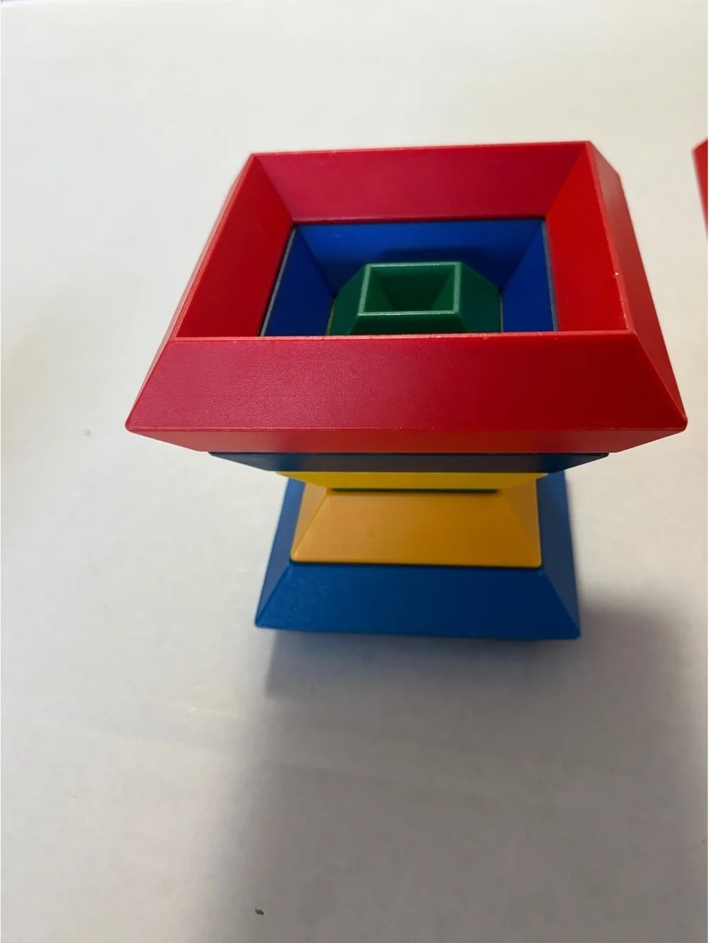 16 pyramid pieces stacking toys